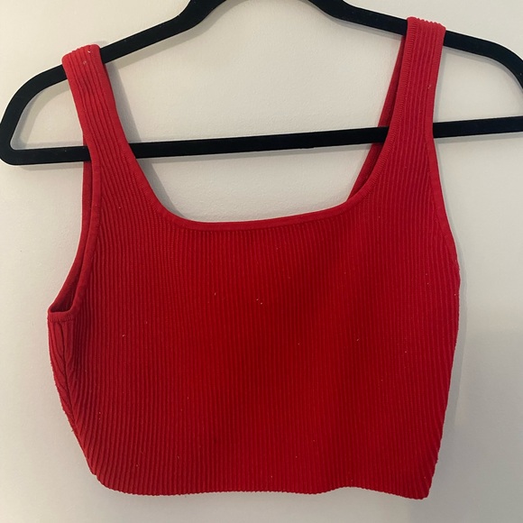 Aritzia babaton sculpt knit tank. - Picture 1 of 3